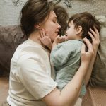 écriture d'une pour une maman à son fils